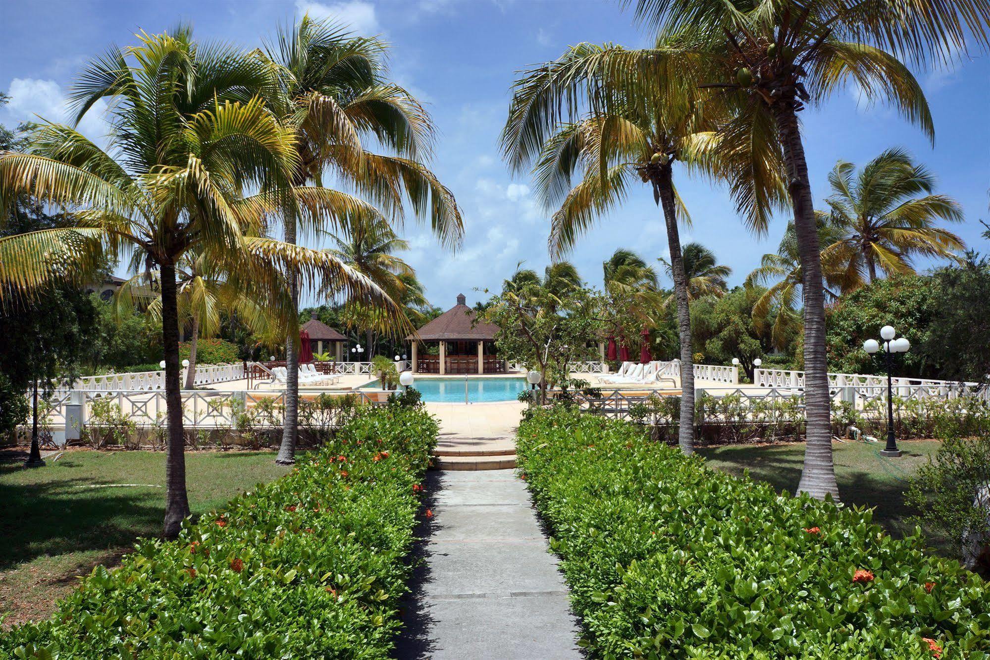 Paradise Cove Resort Long Bay Village Exterior photo